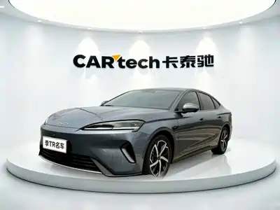 BYD Seal 07 DM-i 2025