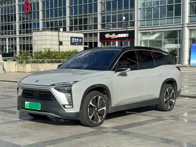 NIO ES8 2021