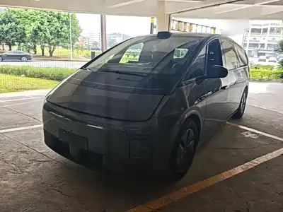 Li Auto MEGA 2024