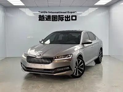 Škoda Superb 2023