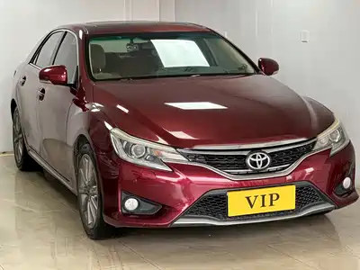 Toyota Reiz 2015