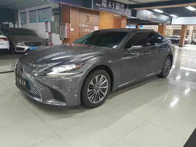 Lexus LS 2018