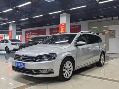 Volkswagen Magotan (Import) 2012