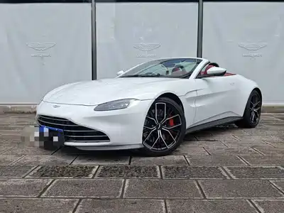 Aston Martin V8 Vantage 2022