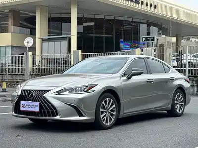 Lexus ES 2024