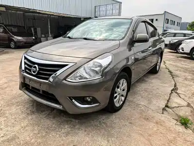 Nissan Sunny 2015