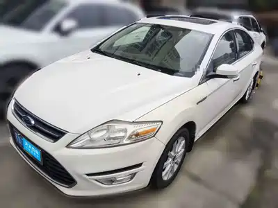 Ford Mondeo Zhisheng 2012