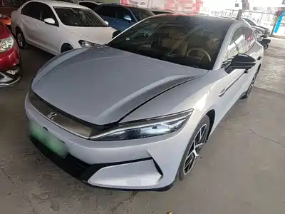 BYD Han L 2025