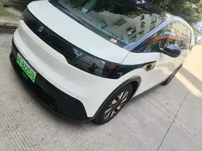 ZEEKR MIX 2026