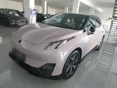 Lynk & Co Z20 2025