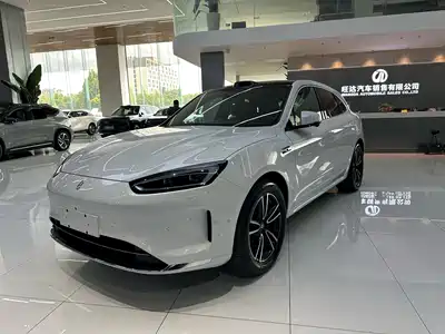 AITO Wenjie M5 2025