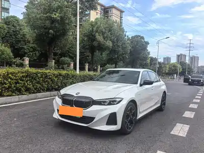 BMW i3 2024