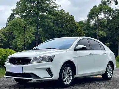 Geely Emgrand 2021