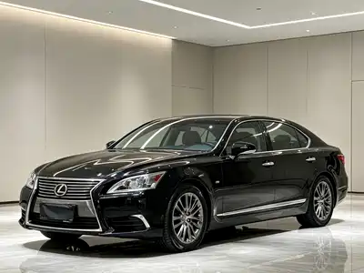 Lexus LS 2013
