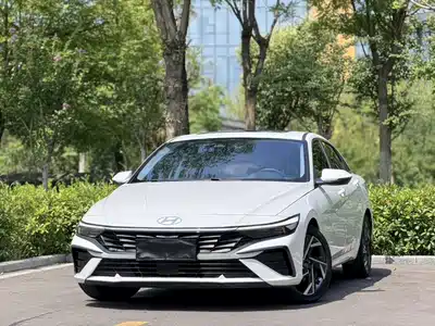 Hyundai Elantra 2024
