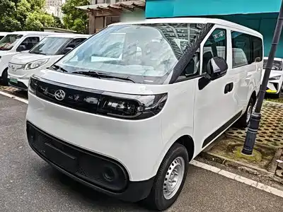 SAIC Maxus Dana V1 2025