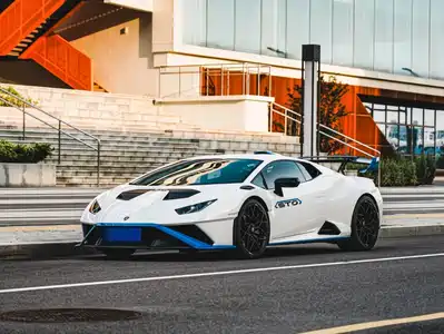 Lamborghini Huracán 2023