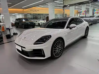Porsche Panamera 2024