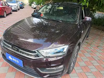 Zotye SR7 2019