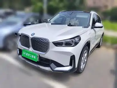 BMW iX1 2024