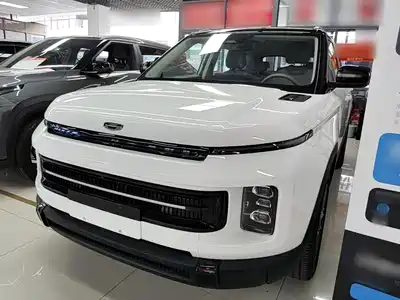 Geely ICON 2025