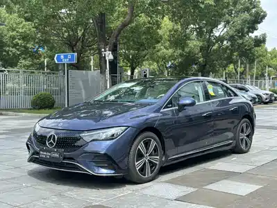 Mercedes-Benz EQE 2025