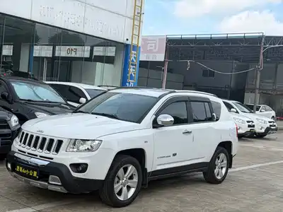 Jeep Compass (Import) 2013