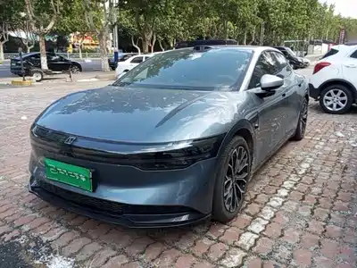 ZEEKR 007 2024