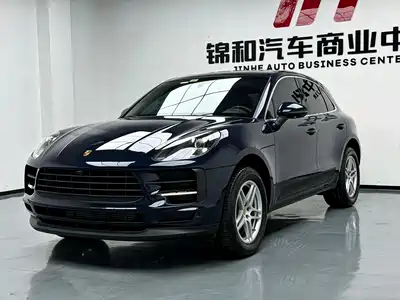 Porsche Macan 2021