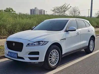 Jaguar F-PACE 2018
