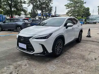Lexus NX 2026