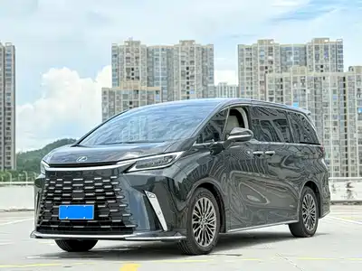 Lexus LM 2024