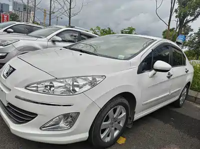 Peugeot 408 2014