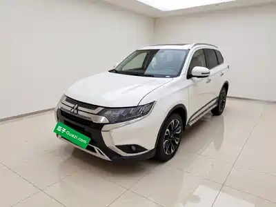 Mitsubishi Outlander 2020