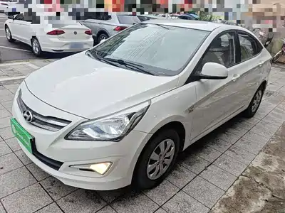 Hyundai Verna 2015