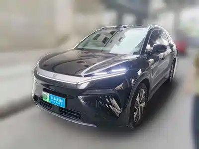 BYD Tang L 2025