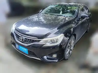 Toyota Reiz 2015