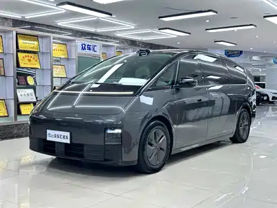 Li Auto MEGA 2025