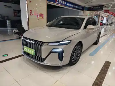 Roewe M7 DMH 2025