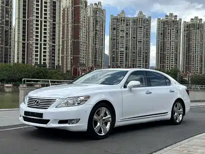 Lexus LS 2010