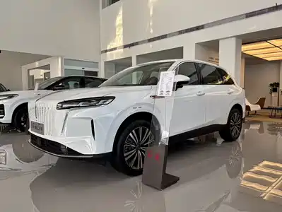 Hongqi HS6 PHEV 2026