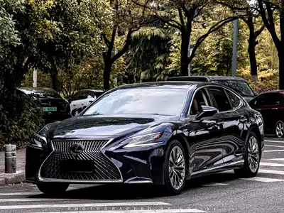 Lexus LS 2018