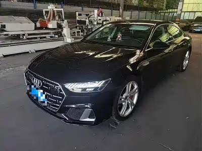 Audi A7L 2023