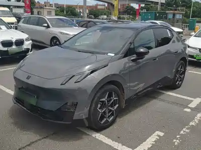 Lynk & Co Z20 2024