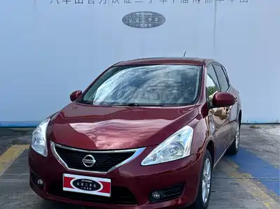 Nissan Tiida 2012