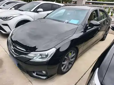 Toyota Reiz 2015