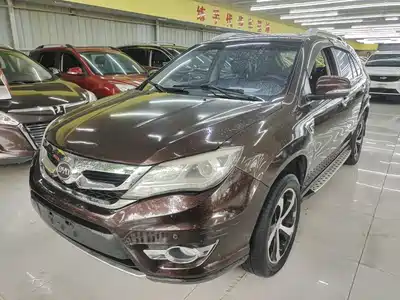 BYD S7 2015