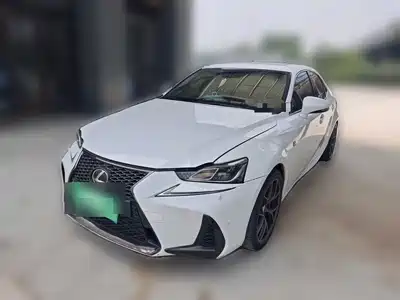 Lexus IS 2017