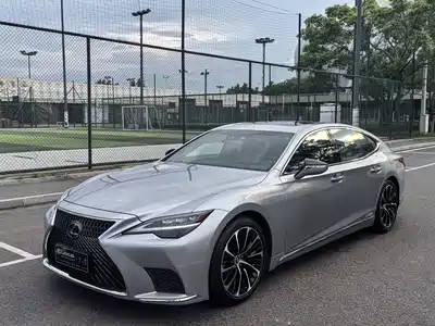 Lexus LS 2021
