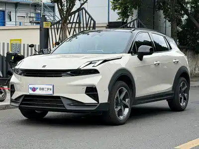 Lynk & Co 06 2025